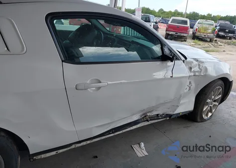 2011 Ford Mustang V6 Premium z USA, uszkodzony, nr VIN 1ZVBP8AM6B5131134